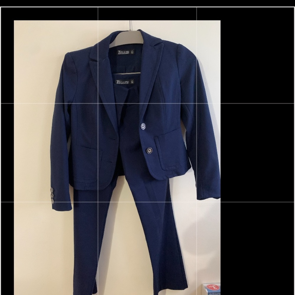 Navy blue women’s suit!